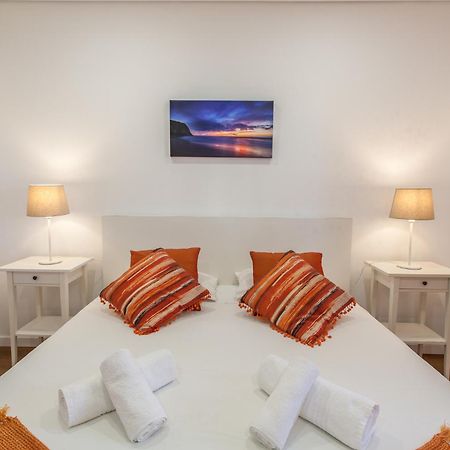 Ocean, Pines And Mountain - Renovated February 2025 - Ac Villa Colares Dış mekan fotoğraf